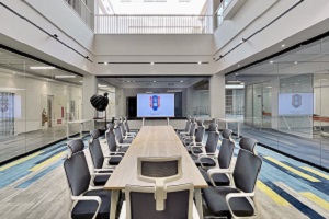 天津法耀高级中学（英华生态学校）会议室