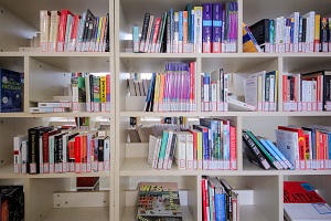 上海万科双语高中图书馆