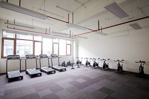 上海万科双语高中健身房