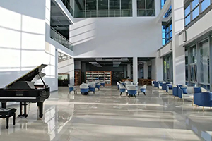 上海林国荣学校教学楼大厅