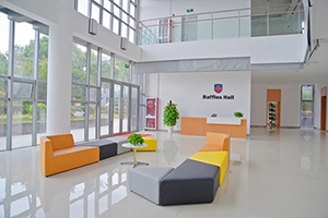 上海林国荣学校宿舍楼大厅