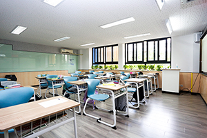 上海新虹桥中学教室