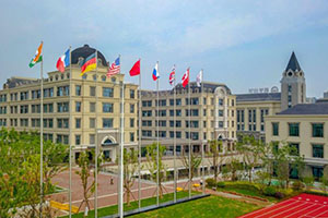 合肥新华公学升旗台