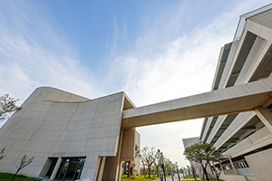 江苏省靖江高级中学国际部校门