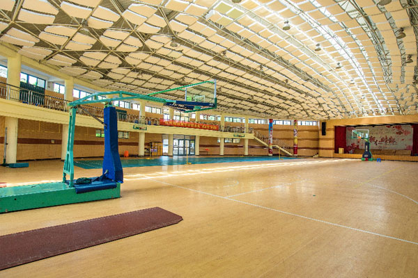 绿城常春藤国际教育室内篮球场