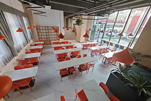 深圳市福景外国语学校用餐环境