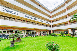 加拿达外国语学校教学楼