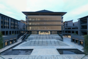 广东实验中学中英国际课程学校广场