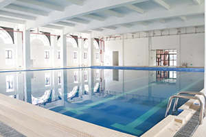 广东华侨中学国际课程室内游泳馆