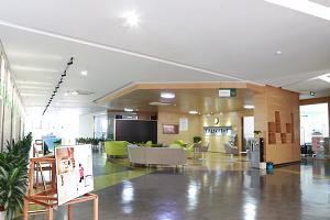 深圳道尔顿新华公学服务中心