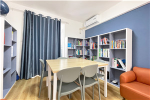 精英知了国际书院阅读室