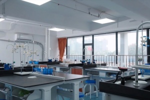 荔湾圣士提芬书院实验室