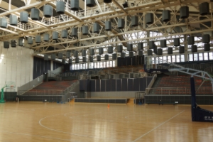 重庆市第十八中学国际部篮球场