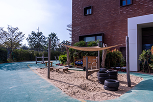 深圳前海哈罗港人子弟学校户外设施