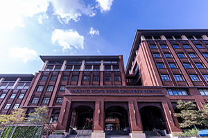 深圳前海哈罗港人子弟学校大门