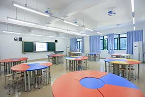 象贤中学国际部心理课室