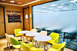 新东方国际教育研讨室