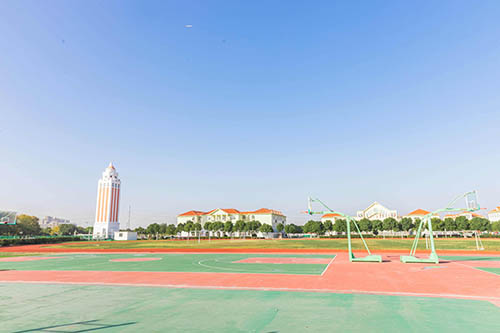 太仓华顿外国语学校